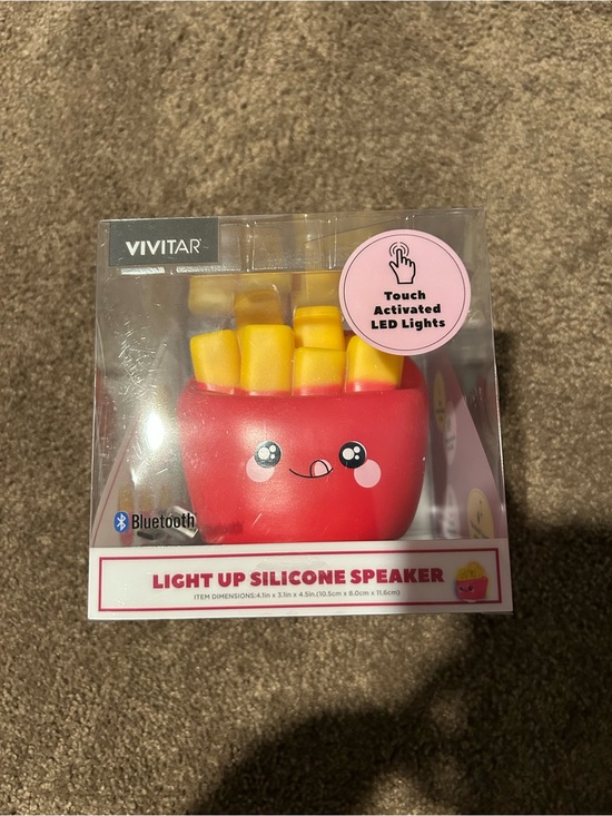 Vivitar Other - Vivitar Red Silicone Light-Up Bluetooth Speaker (French Fry Design)